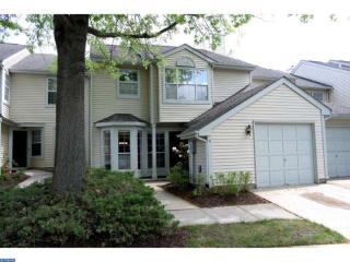 4 Heath Ct, Princeton, NJ 08540-7057