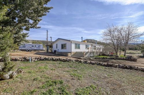 24314 Transvaal Rd, Tehachapi, CA 93561-9371