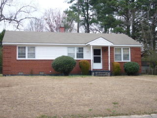 419 Cardinal Dr, Goldsboro, NC 27534-1805