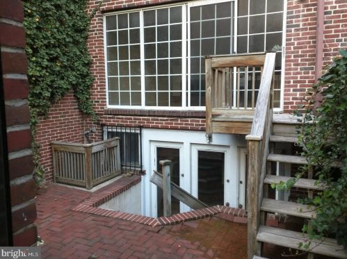 1744 Lombard St, Philadelphia PA  19146-1519 exterior