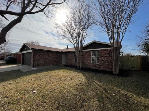 626 Plainview Dr, Midlothian TX  76063-2170 exterior