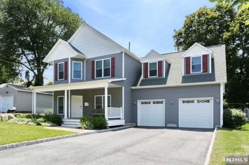 125 Grove St, Mahwah, NJ 07430-1246