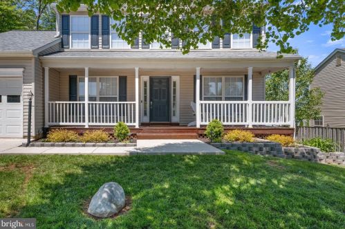 5710 Ridgedale Dr, Woodbridge, VA 22193-3862