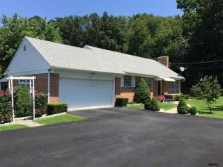239 Leaders Heights Rd, York PA  17402-5021 exterior