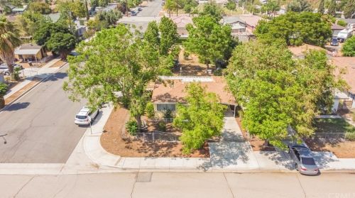 495 O St, Colton, CA 92324-3234