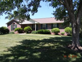 6252 Nightingale St, Morristown, TN 37814-1383