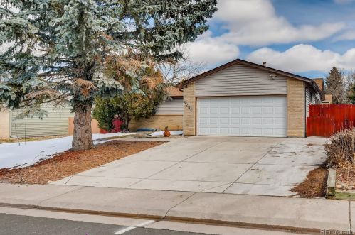 2574 Crystal St, Denver, CO 80014-2310