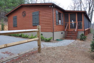 180 Fawn Ln, Purlear, NC 28665-8847