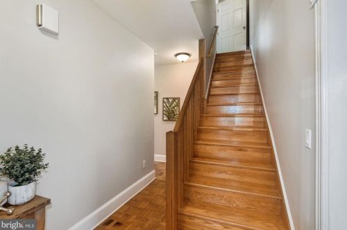 7318 Baltimore Ave, Silver Spring MD 20912-4101 exterior