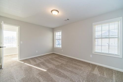 659 Peachtree Rd, Jefferson GA  30549-1558 exterior