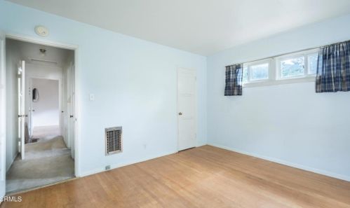 3213 Park Vis Dr, Glendale CA 91214-3355 exterior