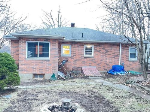 24 Beacon St, Waterbury, CT 06704-3422