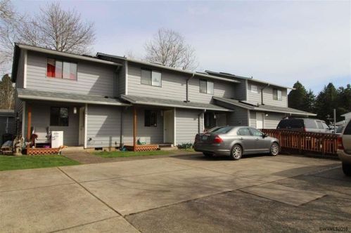3661 Casteel St, Hubbard, OR 97032-9614