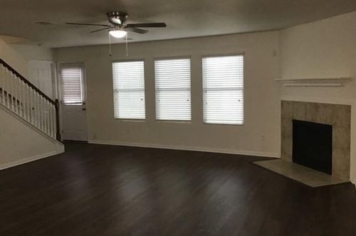 9848 Hyacinth Way, Conroe TX  77385-8109 exterior