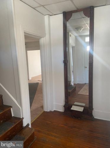 334 Spruce St, Harrisburg, PA 17113-2436