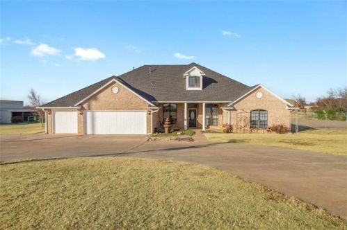 1645 Washington Ave, Piedmont, OK 73078-9660