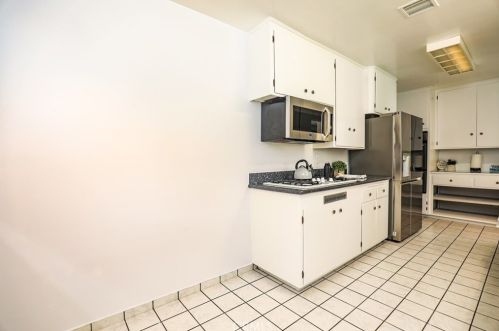 9840 Corella Ave, Whittier CA  90603-1732 exterior