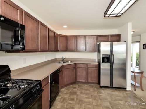 681 Vine St, Pingree Grove IL  60140-5620 exterior