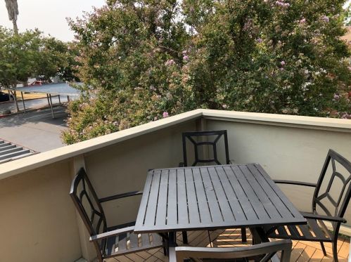 825 Oak Grove Rd, Concord CA  94518-3502 exterior