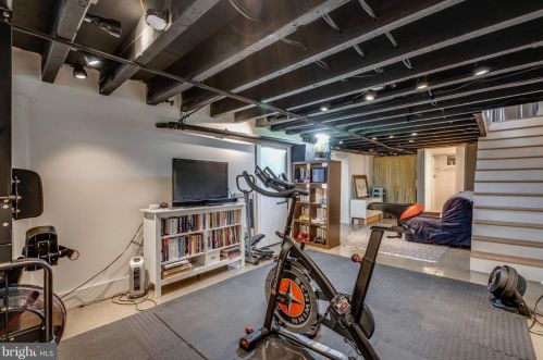 1325 Berks St, Philadelphia PA 19131-3215 exterior