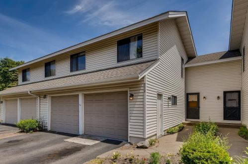 7112 Perry Pl, Minneapolis, MN 55429-1207