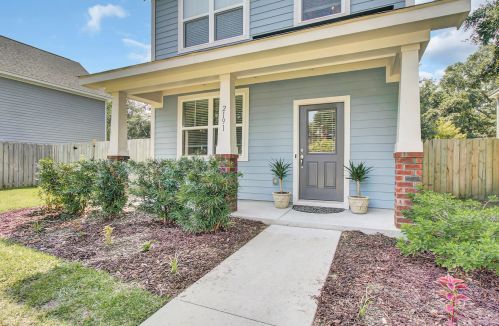 2191 Annie Laura Ln, Mount Pleasant, SC 29466-8800
