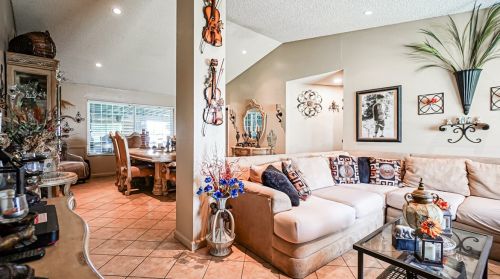 9411 Birmingham Ave, Riverside, CA 92509-3522
