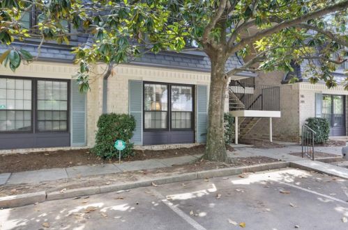 146 Maison Pl, Atlanta GA  30327-4023 exterior