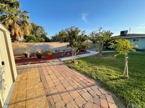 9851 Lombardy Ave, Bloomington, CA 92316-1620