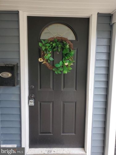 5 Barker Ln, Willingboro, NJ 08046-3903