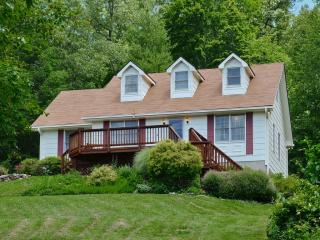 239 Carnelian Dr, Fletcher, NC 28732-7569