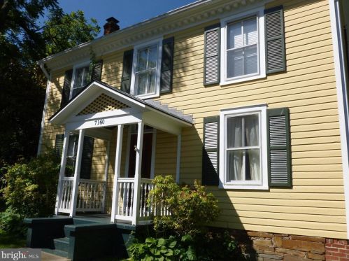 7160 Main St, Clifton, VA 20124-1735