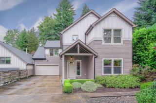 9123 17th Ave, Portland, OR 97219-4111