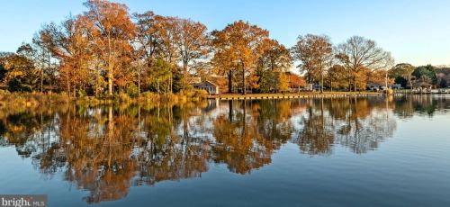 5070 Lerch Dr, Shady Side MD 20764-9650 exterior