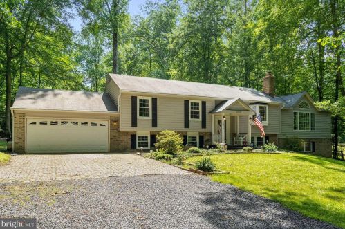 6400 Ruskin Row Pl, Woodbridge, VA 22193-3393