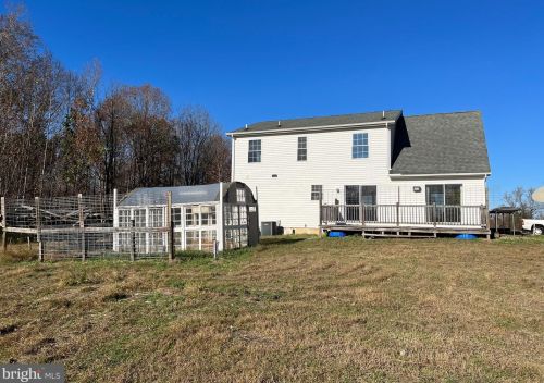 1337 Battery Rd, Caret, VA 22436-2052