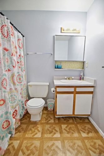 848 Naples Way, Aurora CO 80017-3170 exterior