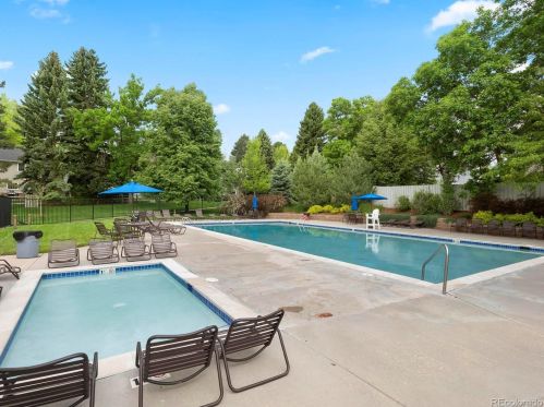 7462 Monaco St, Englewood CO  80112-1302 exterior