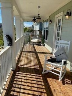 1246 Kirby Ln, Uhland, TX 78640-6140