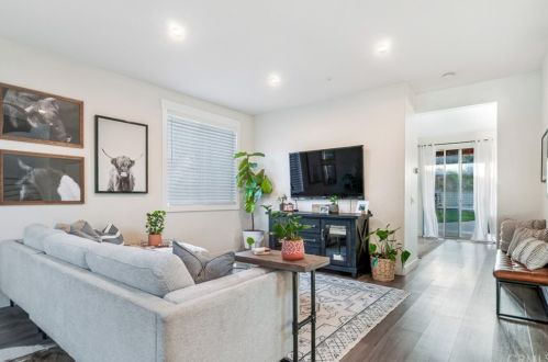 5531 Applecross Dr, Riverside CA  92507-6412 exterior