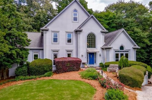6800 Chapel Glen Ct, Atlanta, GA 30360-1327