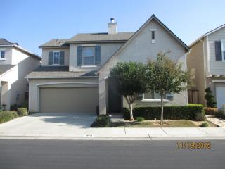 1657 Serento Ln, Clovis, CA 93619-2612