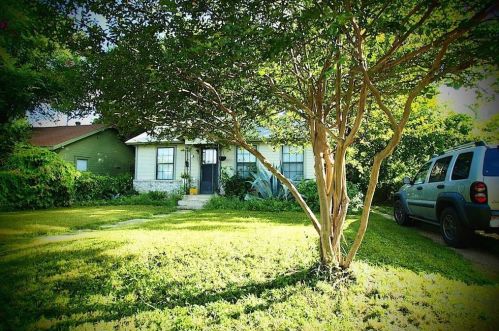 2502 2nd St, Austin TX  78702-4708 exterior