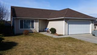 440 Hillcrest St, Metolius OR  97741-2636 exterior