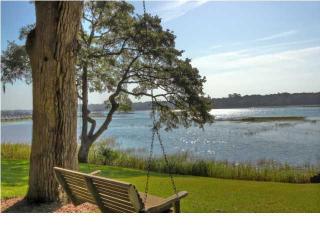 4256 Cloudmont Dr, Meggett, SC 29449-5884