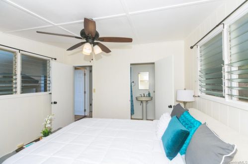 536 12 Ave, Honolulu HI  exterior