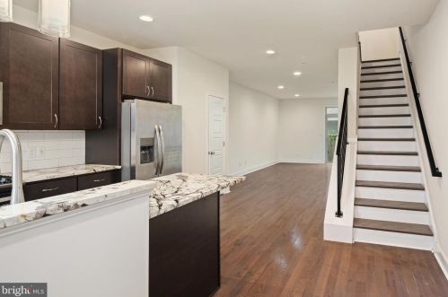 1315 20 St, Philadelphia PA 19146-4303 exterior