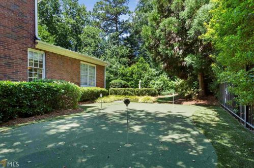1500 Brookhaven Trce, Atlanta GA  30319-2557 exterior
