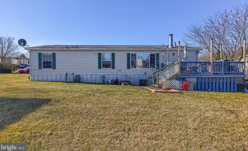 135 Raptor Dr, Hanover PA  17331-8108 exterior