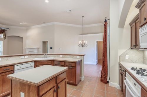 1726 Morning Glory, Carrollton TX 75007-1420 exterior